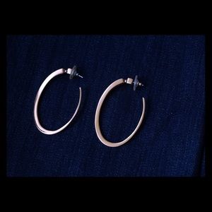India Hicks Gold Leticia Hoop Earrings